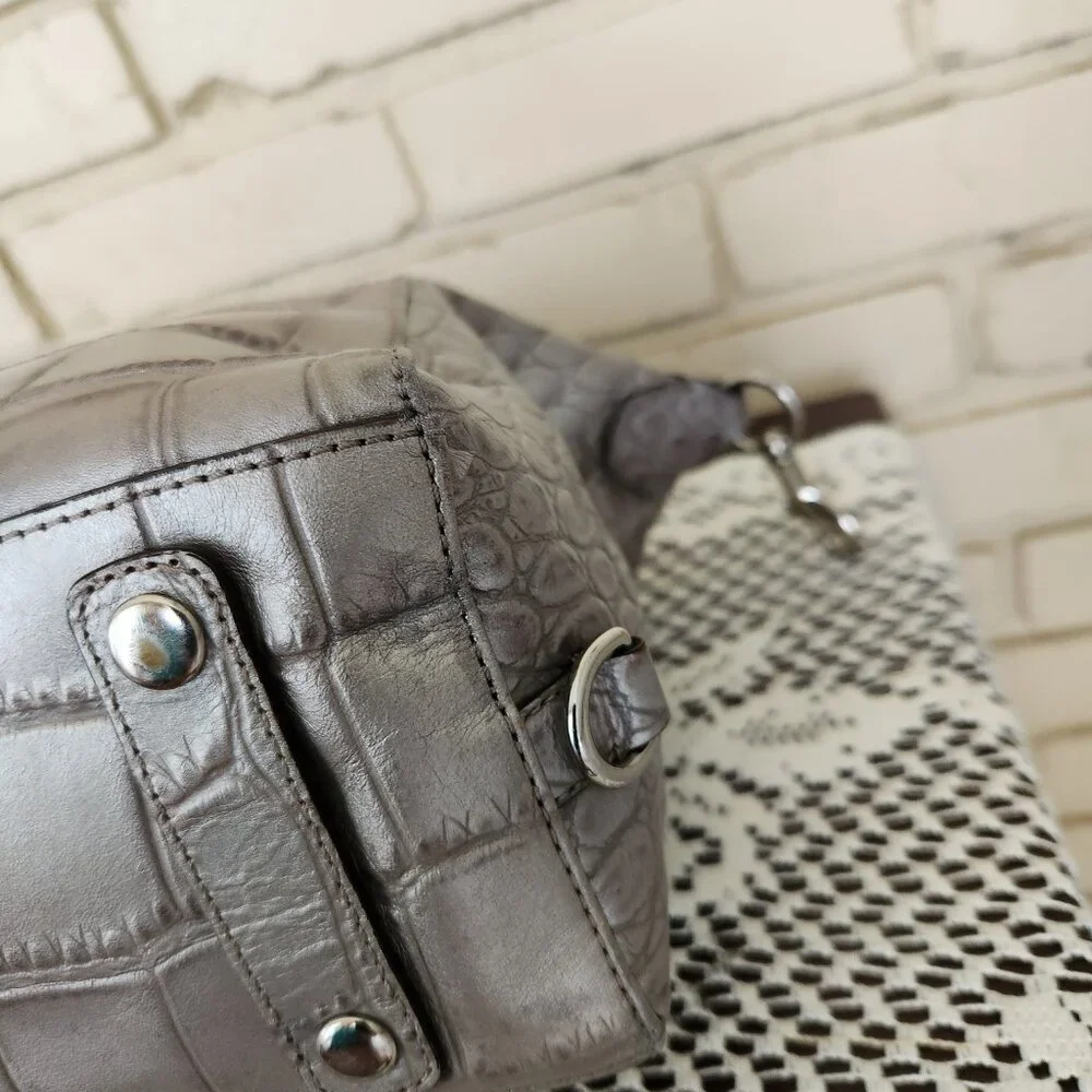 Euc Coach Ashley Crocodile Embossed Silver Leather Shoulder Bag